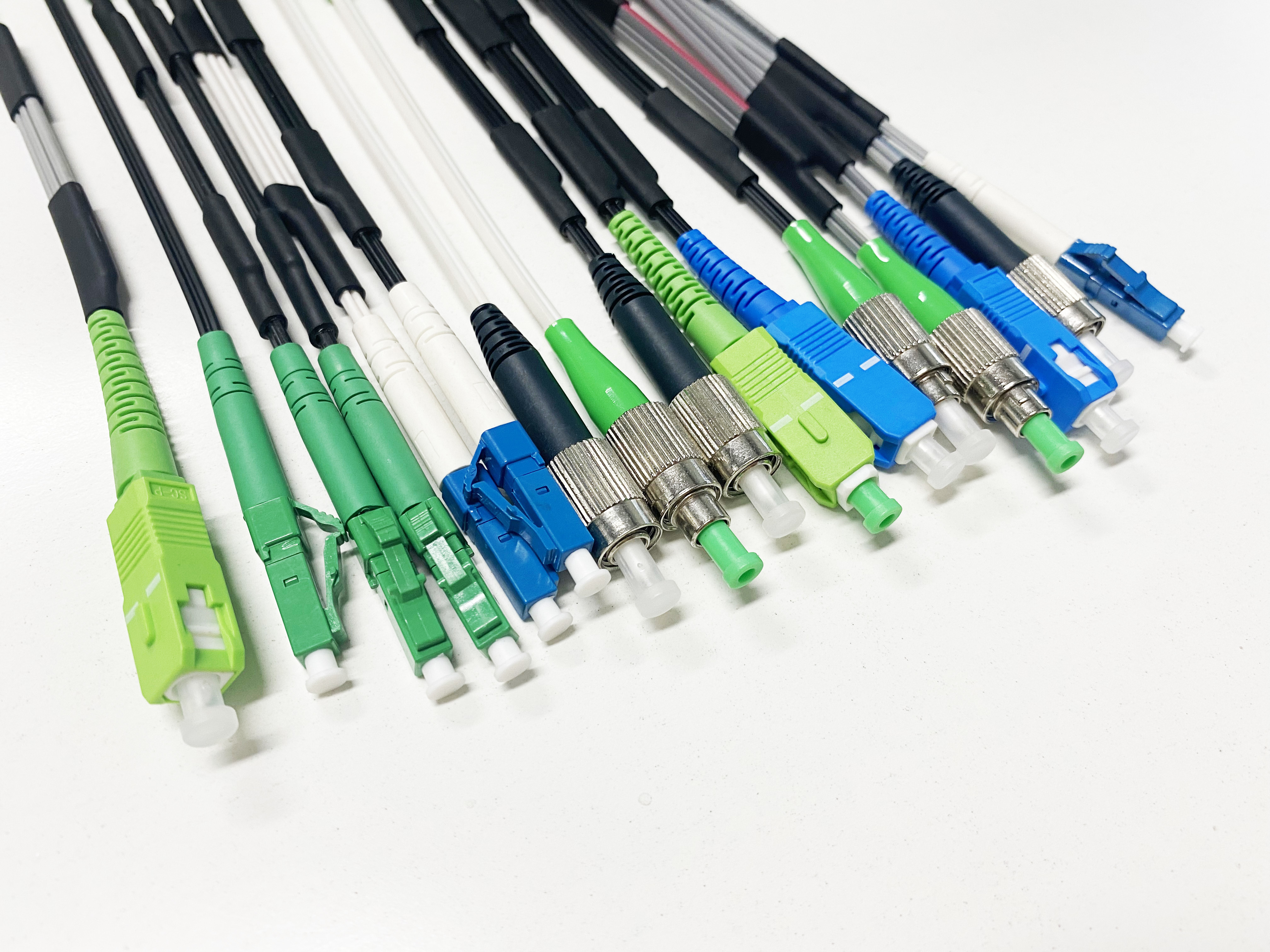 Son şirket blogları hakkında Kaç Fiber Bağlantı Türü
