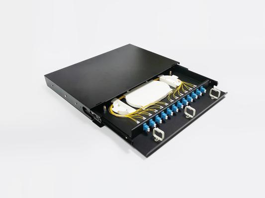 satın al 12 Port 19 İnç Raf Montajlı Sldding Fiber Optik Patch Panel 1U LC UPC Dubleks 24 Çekirdek Çevrimiçi üretim