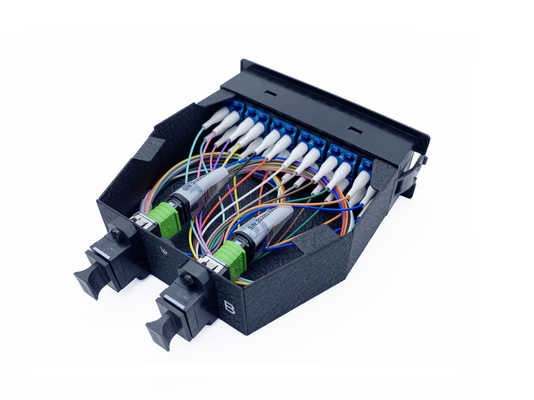 satın al 8 Fiber MPO Kaset Modülü G657A2 LSZH OM3 Veri Merkezi için 10G Çok Modlu Kablo Çevrimiçi üretim