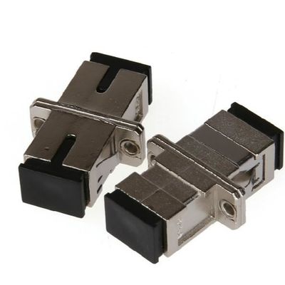 Yüksek hassasiyetli SC Simplex Fiber Optic Adaptörü, metal koruma ve düşük ekleme kaybı ile