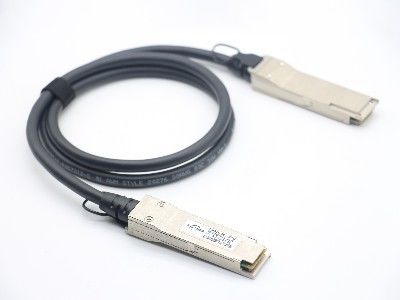 100G QSFP28'den QSFP28'e 100Gbps'lik sorunsuz veri aktarım hızı